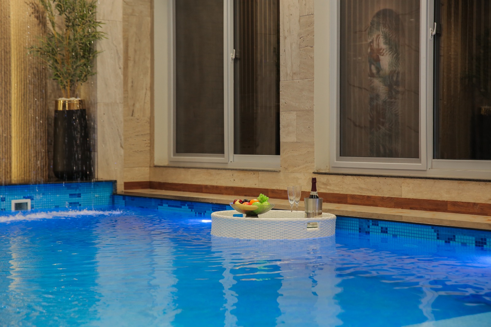 BAHRIA INTELLECTUAL VILLAGE TOP DESIGNER 5 BEDROOM 30 MARLA AMAZING VILLA WITH SWIMMING POOL HOUSE FOR SALE