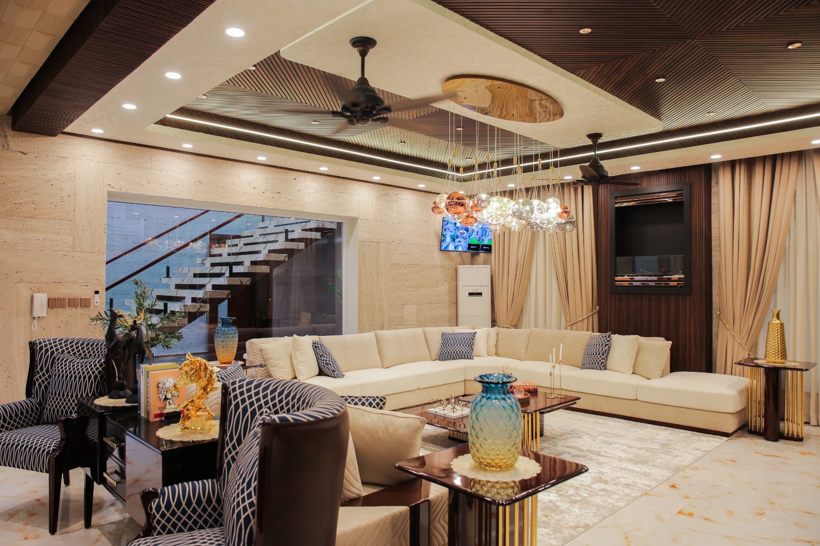 BAHRIA INTELLECTUAL VILLAGE TOP DESIGNER 5 BEDROOM 30 MARLA AMAZING VILLA WITH SWIMMING POOL HOUSE FOR SALE