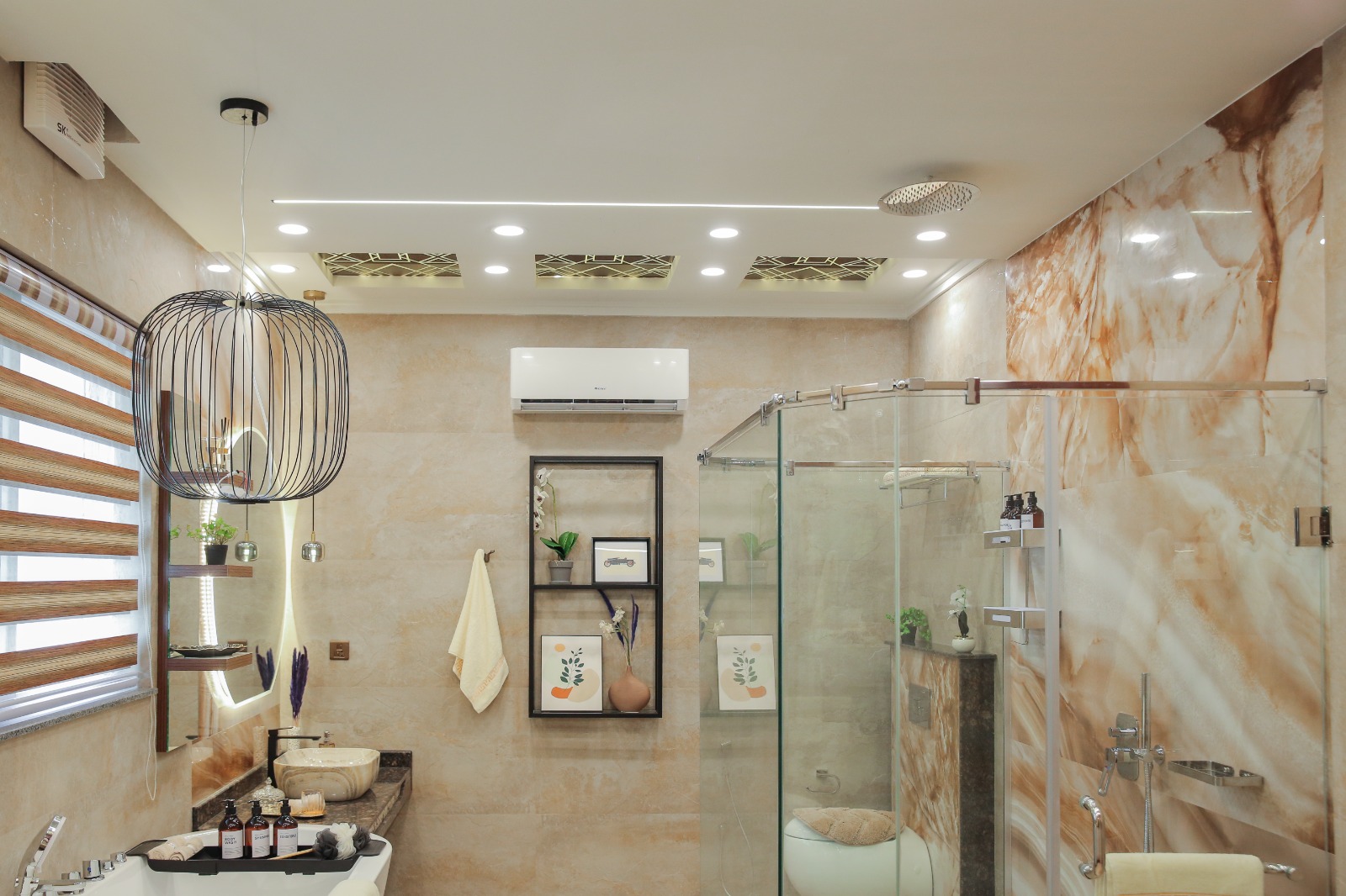 BAHRIA INTELLECTUAL VILLAGE TOP DESIGNER 5 BEDROOM 30 MARLA AMAZING VILLA WITH SWIMMING POOL HOUSE FOR SALE