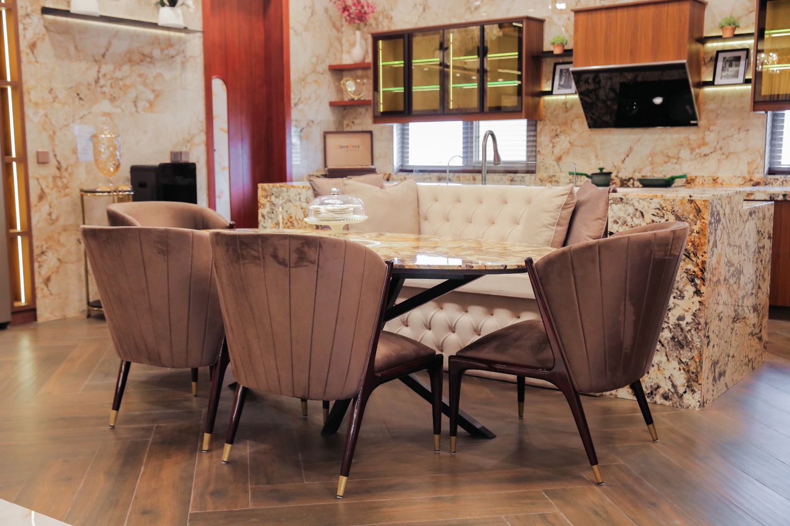 BAHRIA INTELLECTUAL VILLAGE TOP DESIGNER 5 BEDROOM 30 MARLA AMAZING VILLA WITH SWIMMING POOL HOUSE FOR SALE