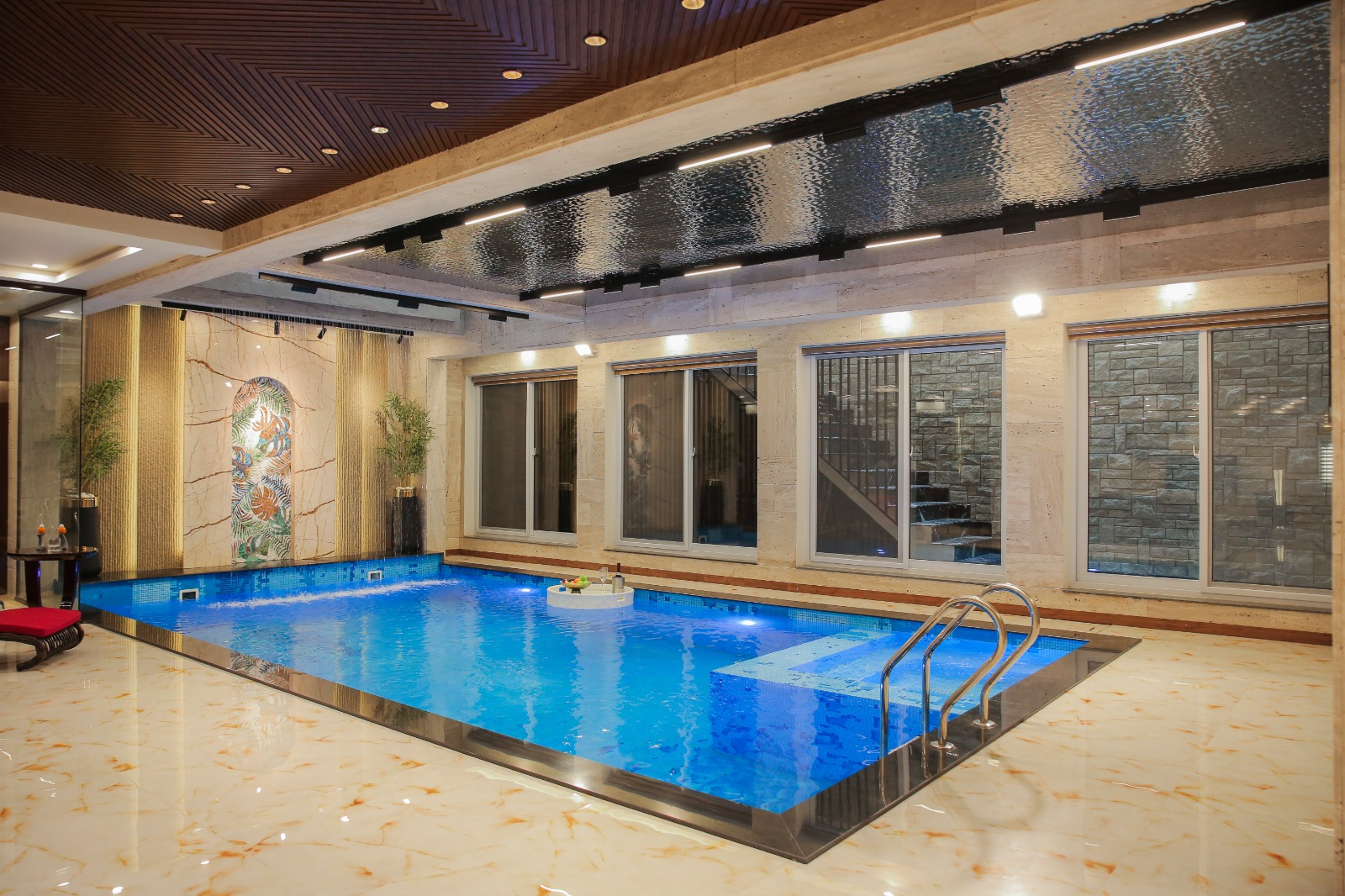 BAHRIA INTELLECTUAL VILLAGE TOP DESIGNER 5 BEDROOM 30 MARLA AMAZING VILLA WITH SWIMMING POOL HOUSE FOR SALE