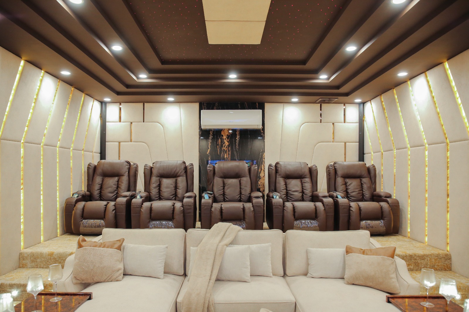 BAHRIA INTELLECTUAL VILLAGE TOP DESIGNER 5 BEDROOM 30 MARLA AMAZING VILLA WITH SWIMMING POOL HOUSE FOR SALE