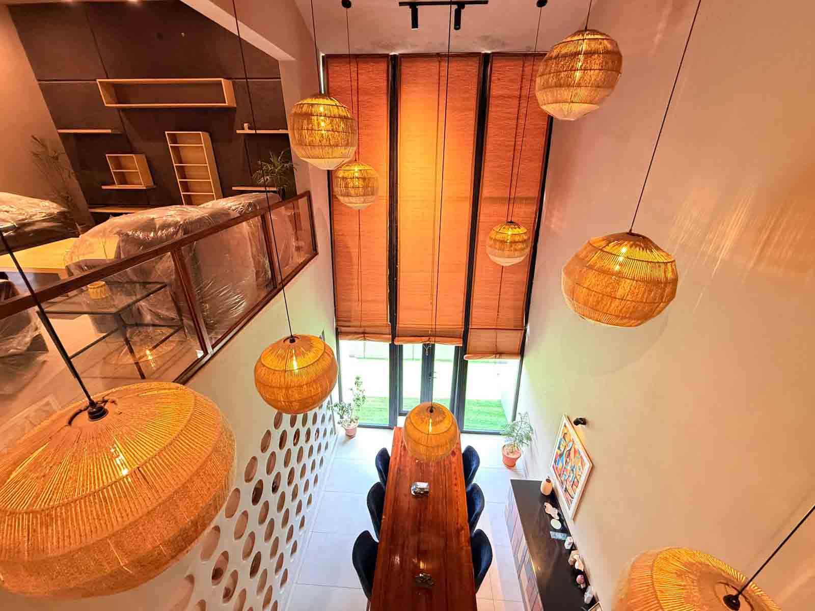 1 Kanal - Contemporary Desinge - Furnished Single Unit - House For Sale